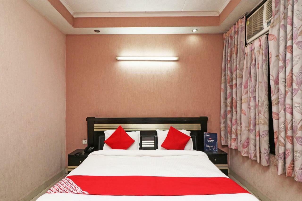 Oyo 24672 Bharat Guest House Delhi  Exterior photo